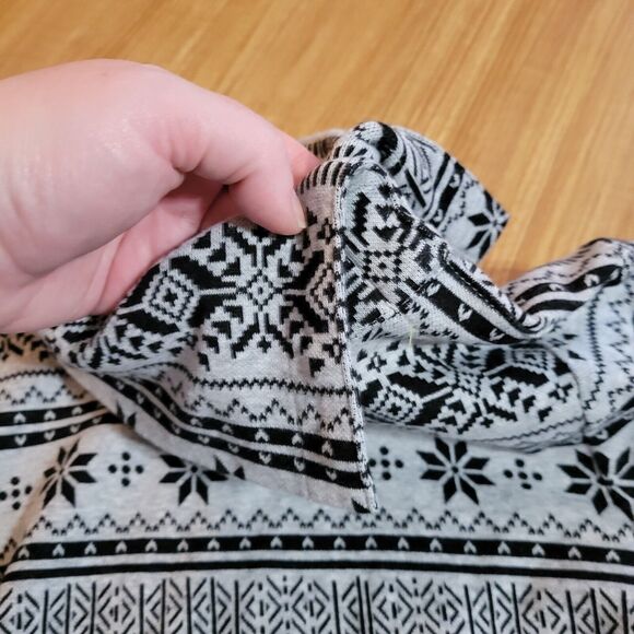 Talbots Sweater Top Womens Medium Petite Black Gray Fair Isle Nordic Turtleneck - Picture 8 of 13